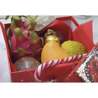 CUTIE PERSONALIZATA  CADOU SARBATORI DE IARNA  APROX 1.5KG