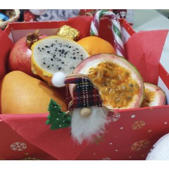 CUTIE PERSONALIZATA  CADOU SARBATORI DE IARNA  APROX 1.5KG