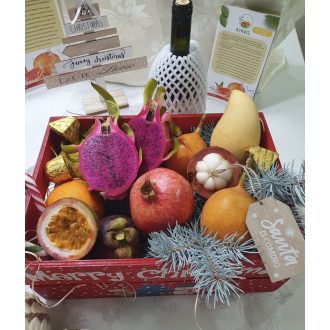   CUTIE PERSONALIZATA DE SARBATORI 2,5 KG  FRUCTE EXOTICE + 1 STICLA DE VIN FIERT 